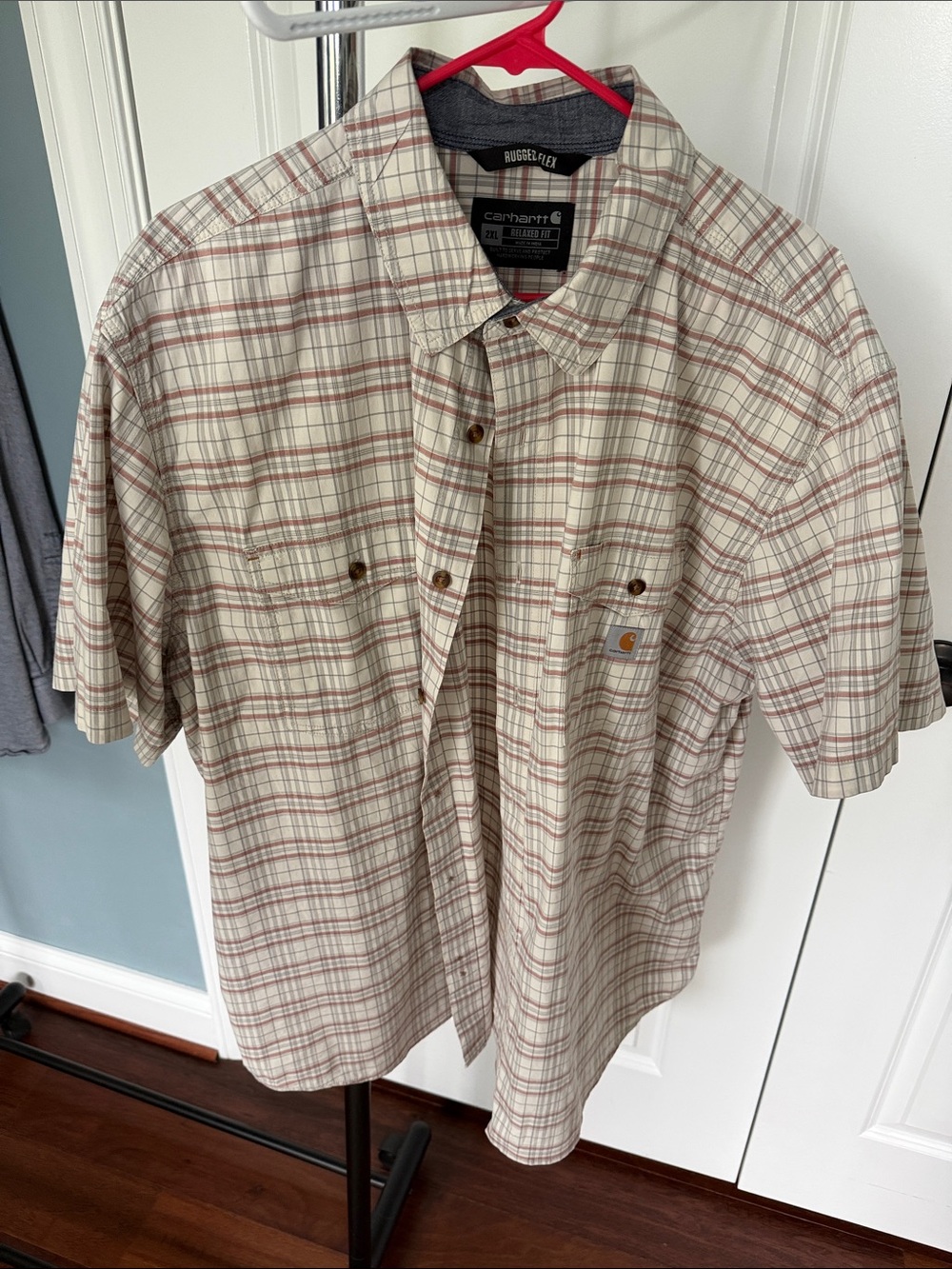 Carhartt Men’s Short-Sleeve Plaid Work Shirt in Beige/Red
